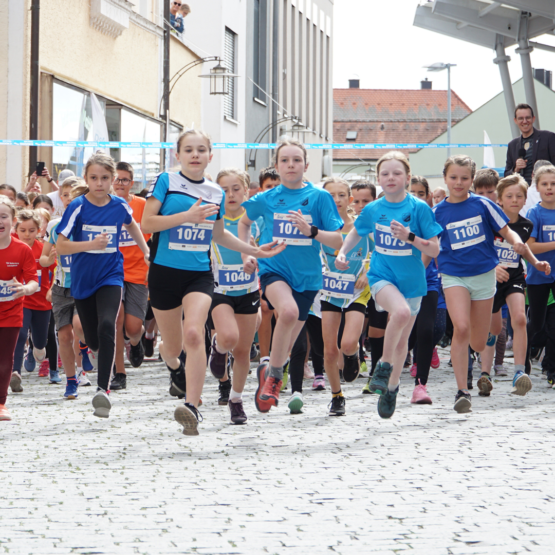 zwei-bruecken-lauf-shirt-mockup-Kopie